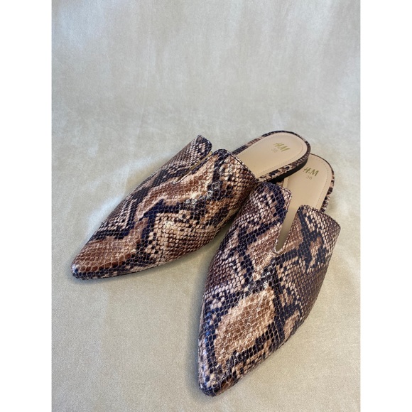 H&M Snakeskin Pointed Slides - Picture 8 of 8